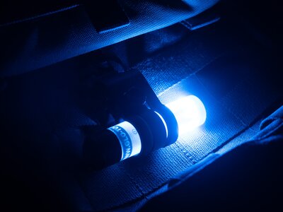 Lampe de signalisation GLO-TOOB, GT-AAA PRO, bleue (batterie incluse