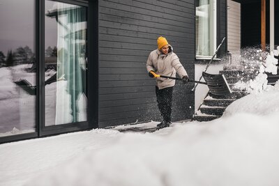 Pelle à neige avec manche ERGO - 13.9 po «GARANT» YP139EAKD (unité
